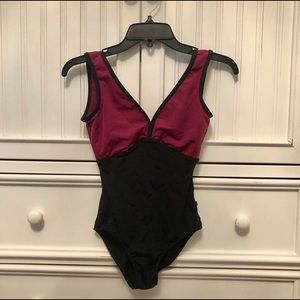 Mariia | Black/Maroon Dance Leotard (S)